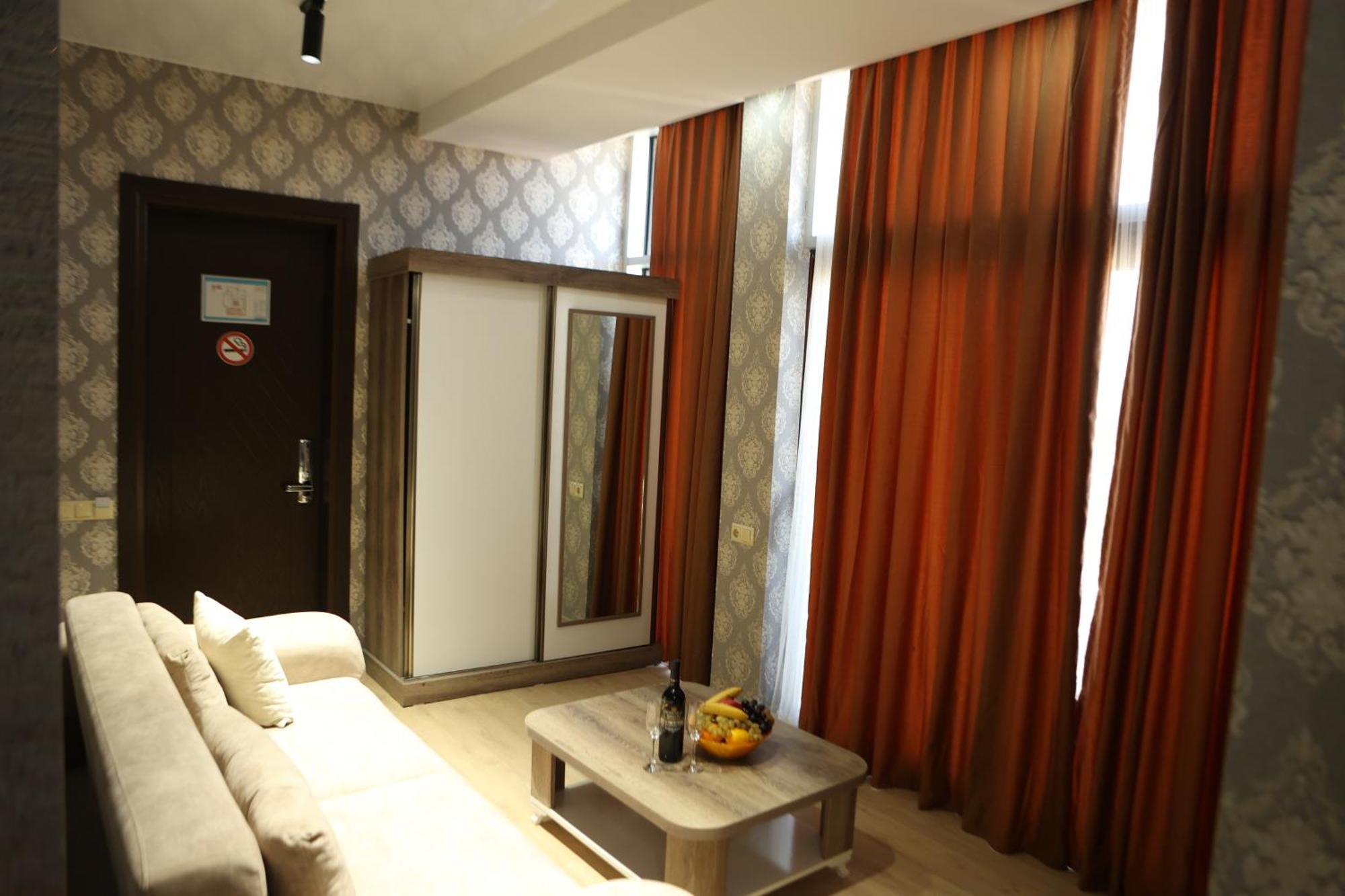 Dream Tower Hotel Batumi Luaran gambar
