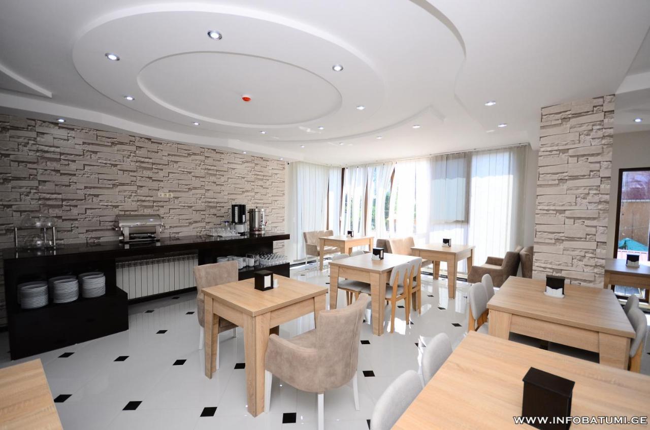 Dream Tower Hotel Batumi Luaran gambar