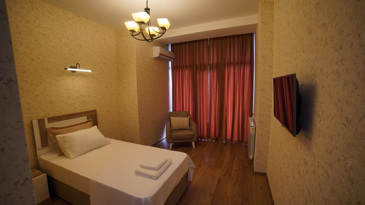 Dream Tower Hotel Batumi Luaran gambar